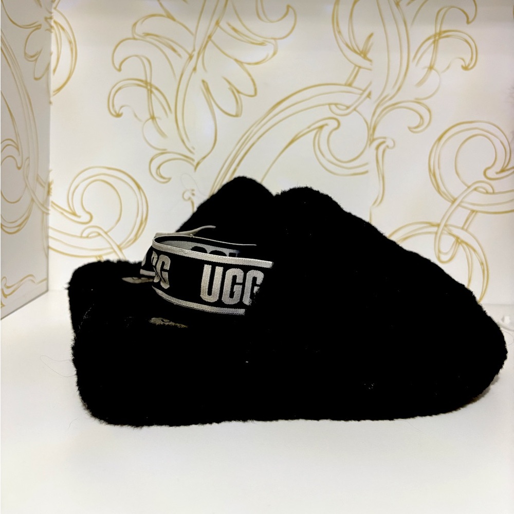 UGG Fluff Yeah flatform slippers